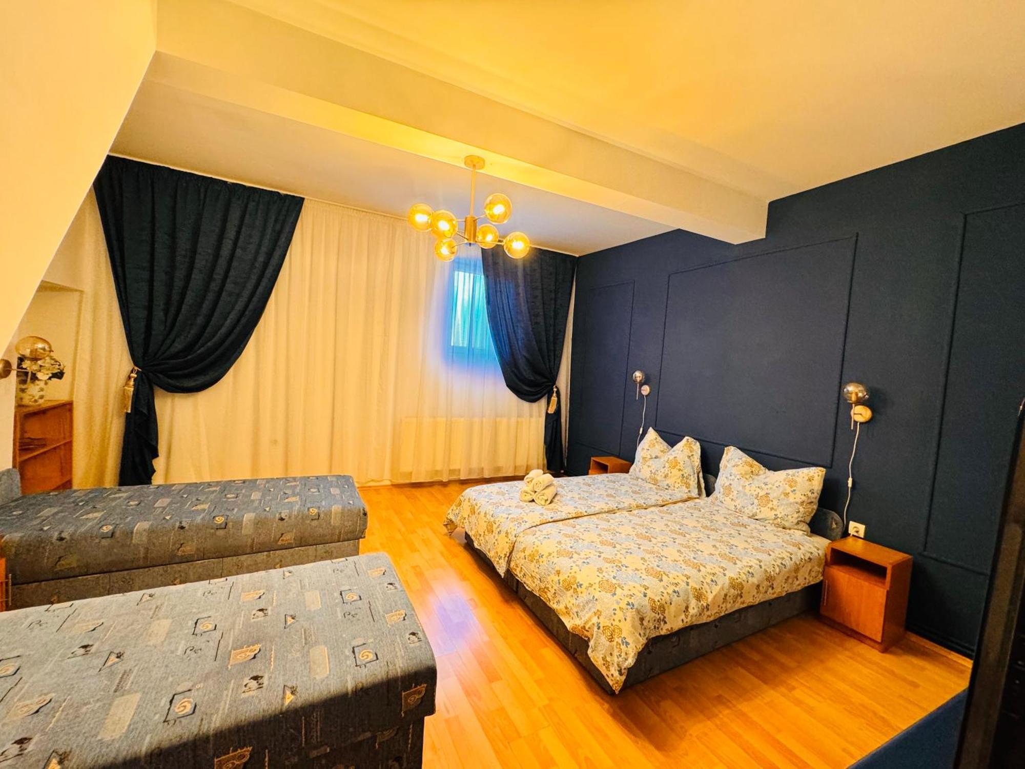 Pensiunea Schwartzy Hotel Makó Buitenkant foto