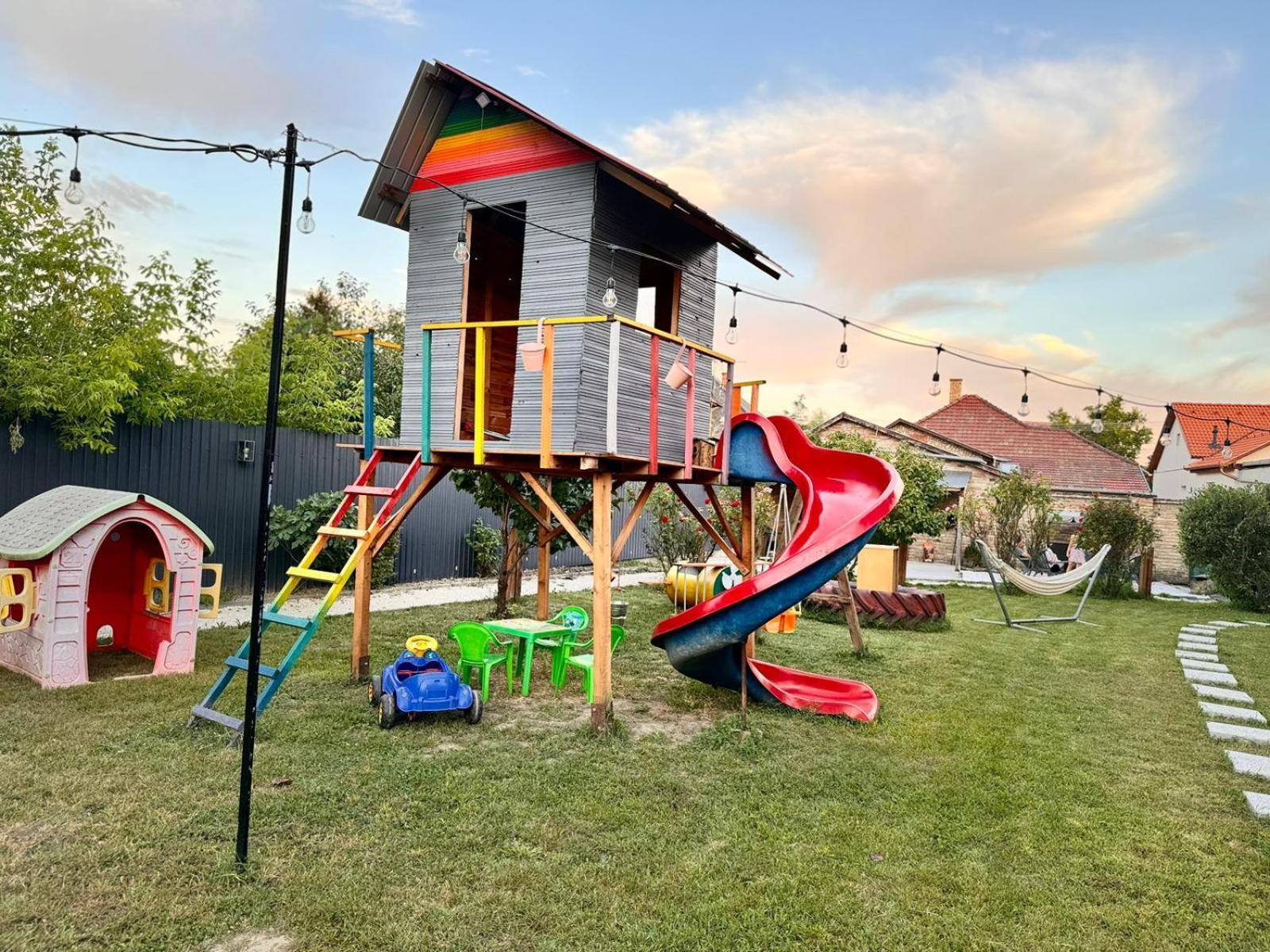 Pensiunea Schwartzy Hotel Makó Buitenkant foto